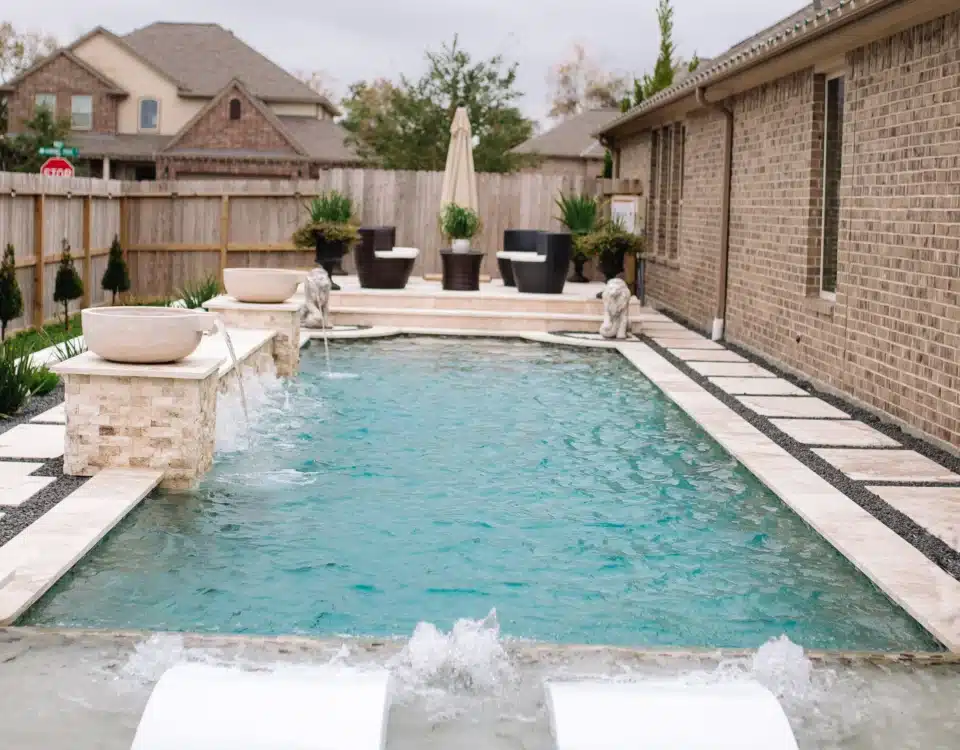 w=3545,h=4588,fit=crop,format=auto